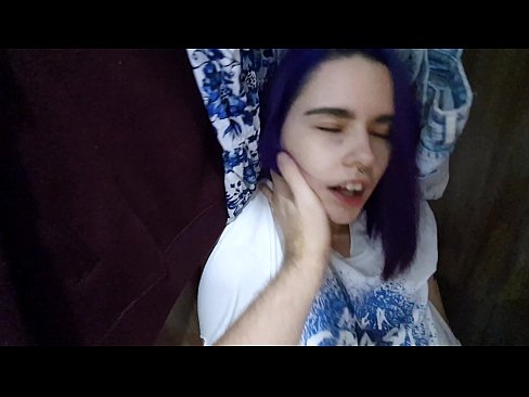 ❤️ Ya sami kanwata a cikin kabad ya taimaka mata ❤️❌  a%ha.gayasianporn.ru ☑